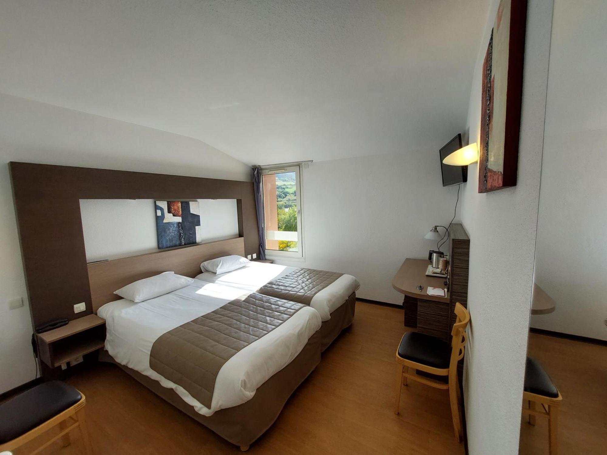 Cevenol Hotel Millau Exterior photo
